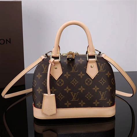 bolsa pequena louis vuitton|bolsas louis vuitton usadas.